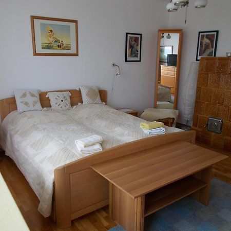 Liliom Apartments Balatonfuered Exterior foto